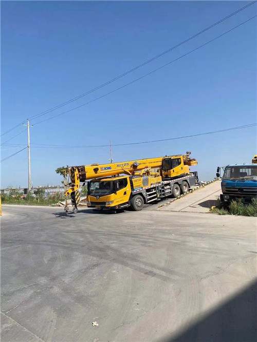 墨江县吊车作业时，可能会产生哪些额外收费项目？